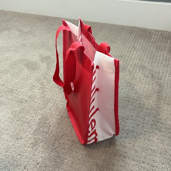 Lululemon bag - Picture 2 of 2
